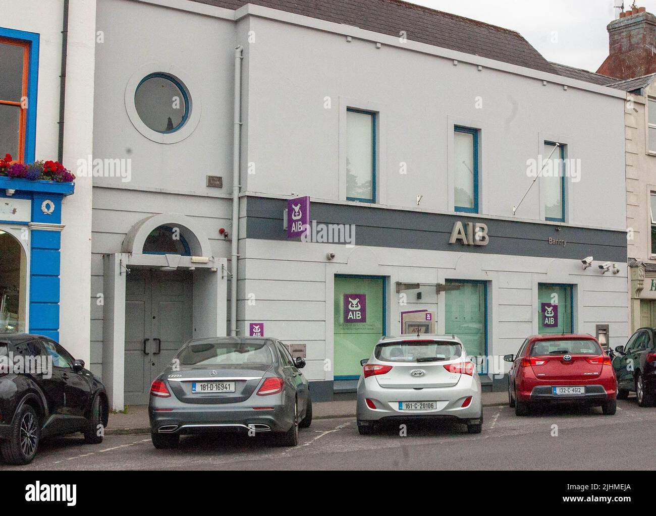 Bantry West Cork Ireland,  Tuesday 19 Jul 2022; AIB has announced  that it is to make 70 branches nation wide., cashless. These include Castletownbere, Kinsale, Dunmanway and 9 other branches in Cork. The bank, which is to expand it's business with An Post,  has said, however, that no branches are going to close. West Cork TD, Michael Collins(IND) has said this is a retrograde step by AIB HQ to Our rural towns and branches and to their staff and customers. Credit; ED/Alamy Live News Stock Photo