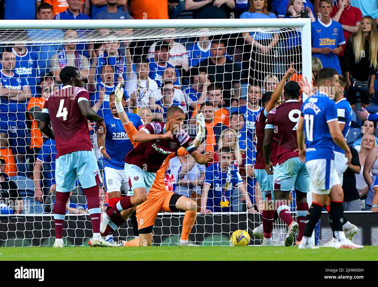 Tomas soucek pre season hires stock photography and images Alamy