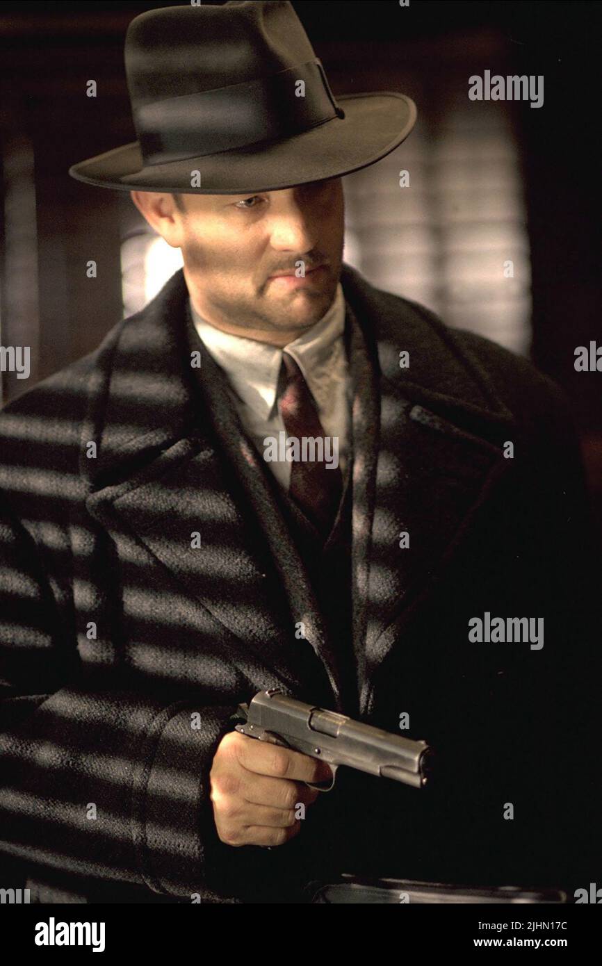 TOM HANKS, ROAD TO PERDITION, 2002 Stock Photo Alamy