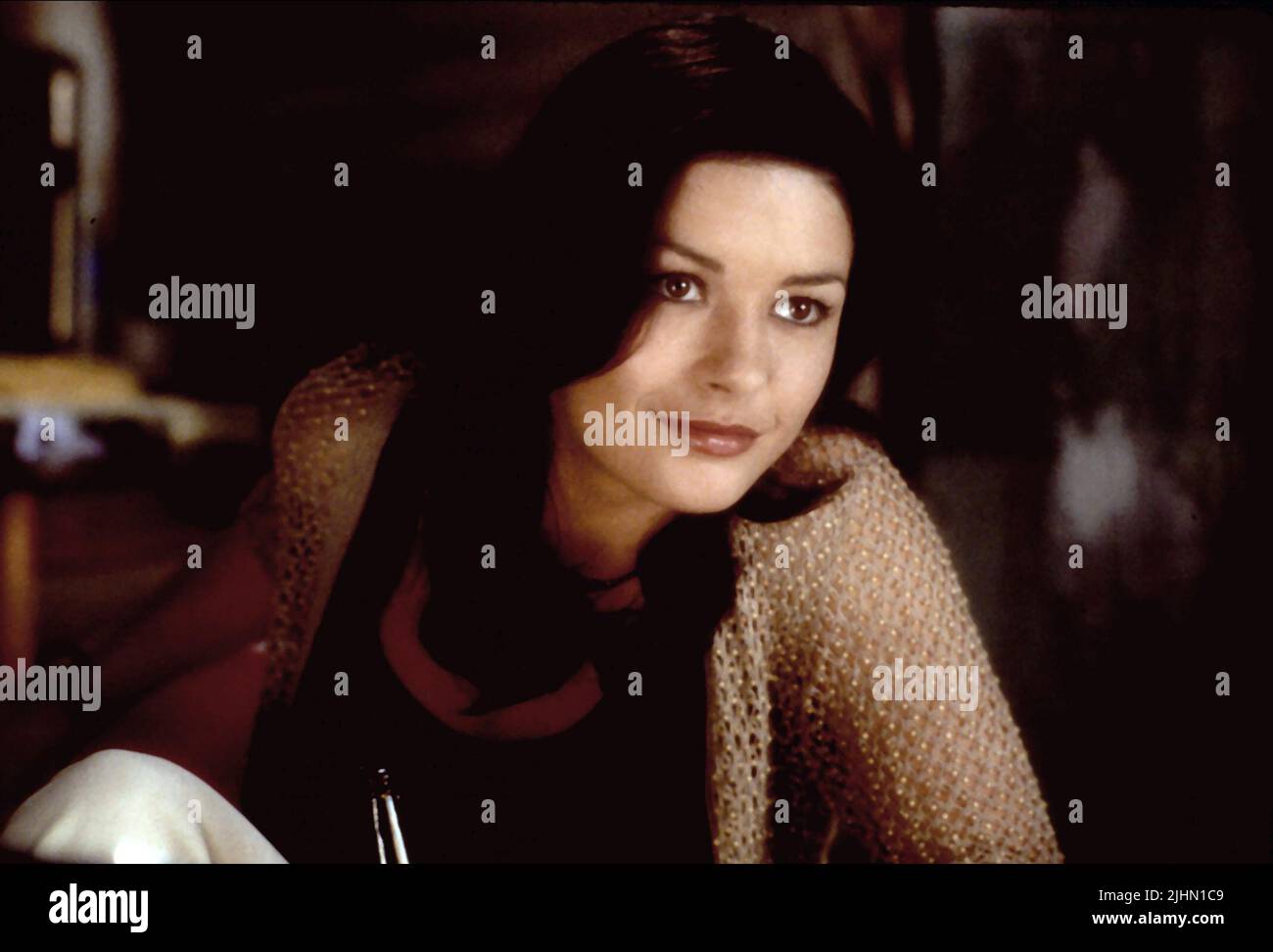 CATHERINE ZETA JONES, ENTRAPMENT, 1999 Stock Photo