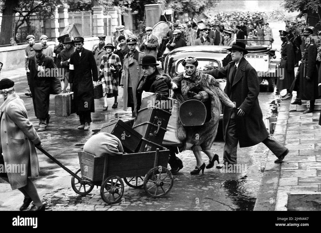 HOLOCAUST SCENE, SCHINDLER'S LIST, 1993 Stock Photo Alamy