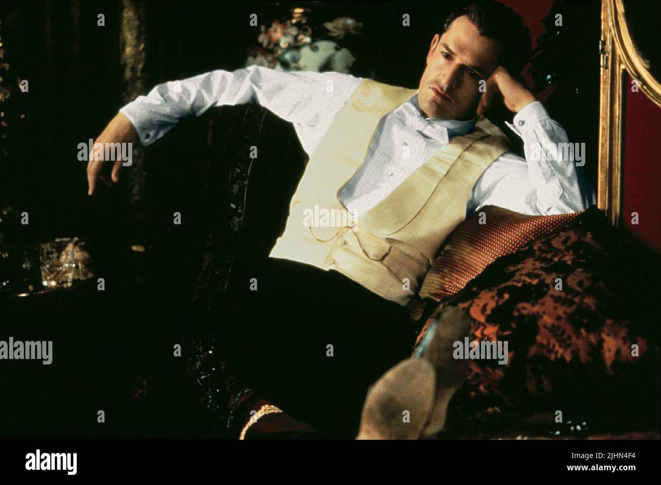 RUPERT EVERETT, AN IDEAL HUSBAND, 1999 Stock Photo - Alamy