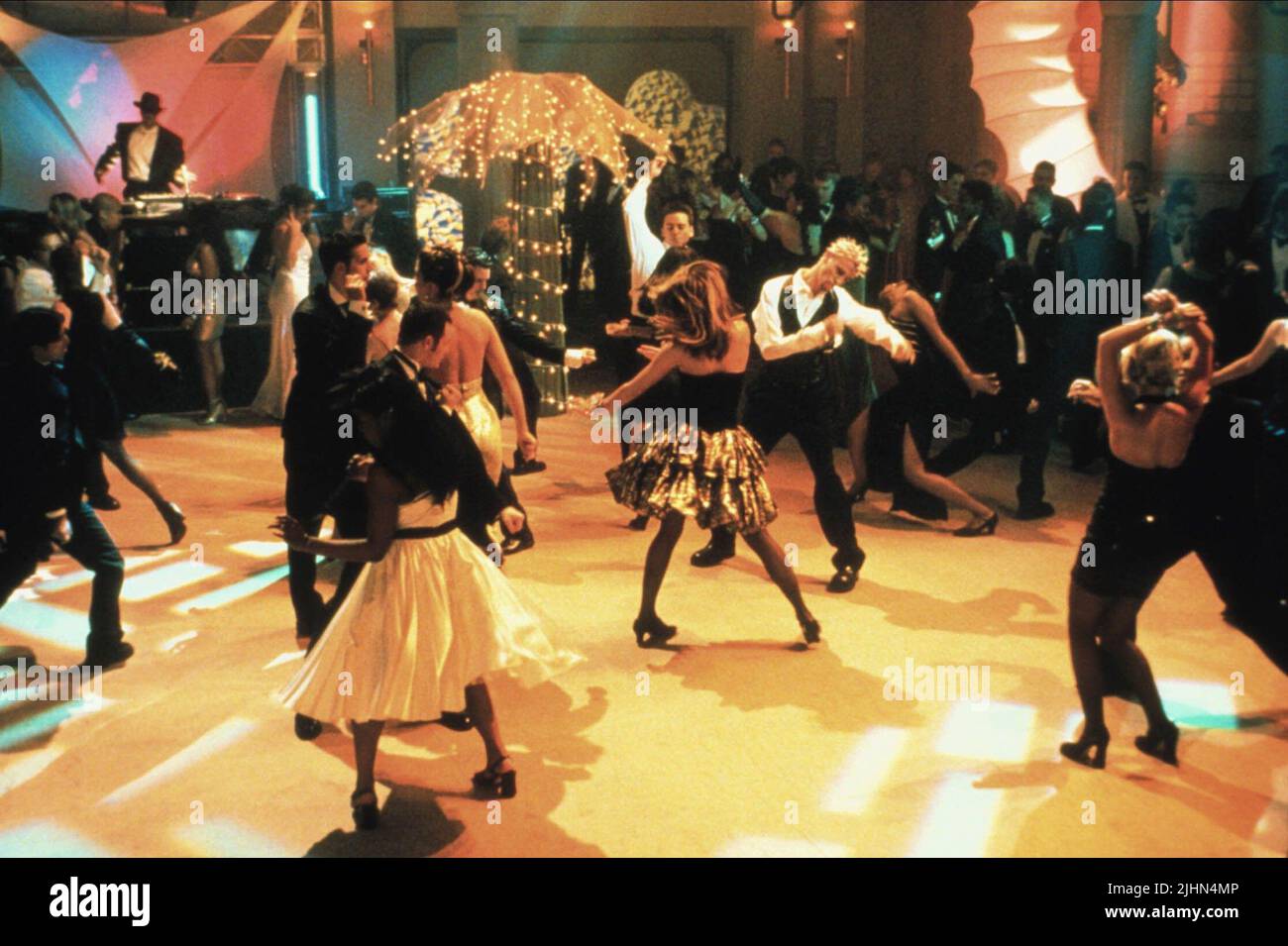 DANCE FLOOR SCENE, SHE'S ALL THAT, 1999 Stock Photo Alamy