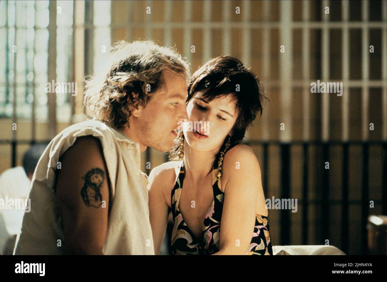 WOODY HARRELSON, JULIETTE LEWIS, NATURAL BORN KILLERS, 1994 Stock Photo