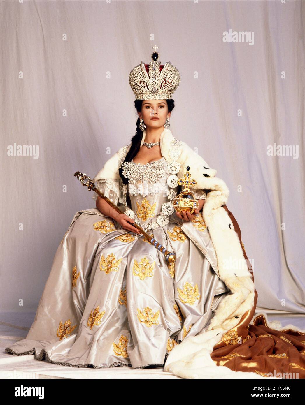Catherine zeta jones 1995 hi-res stock photography and images - Alamy