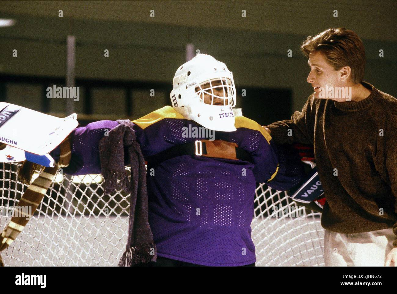 D2: THE MIGHTY DUCKS, the team wins the Junior Goodwill Games in Los  Angeles, 1994 Stock Photo - Alamy