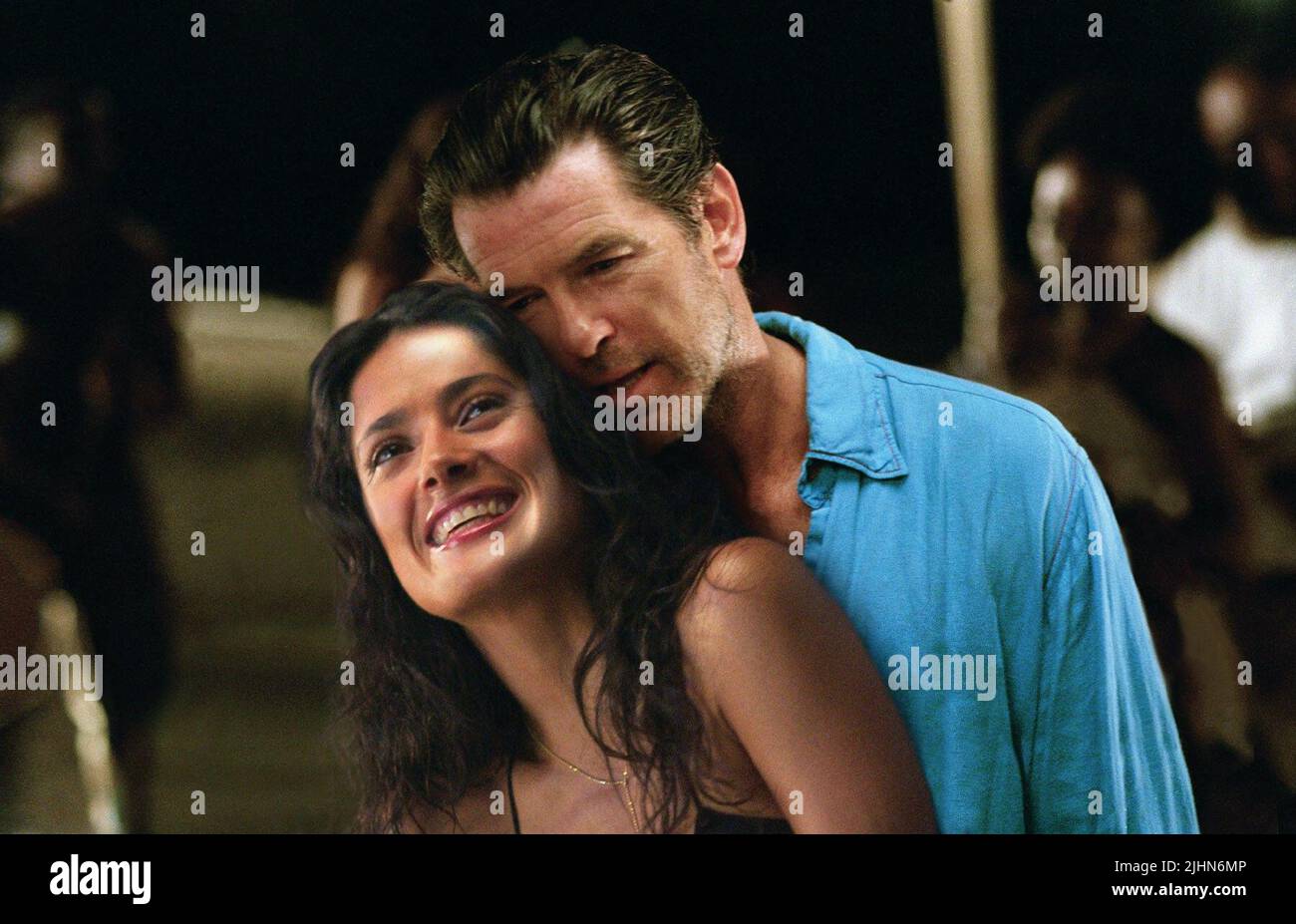 SALMA HAYEK, PIERCE BROSNAN, AFTER THE SUNSET, 2004 Stock Photo Alamy