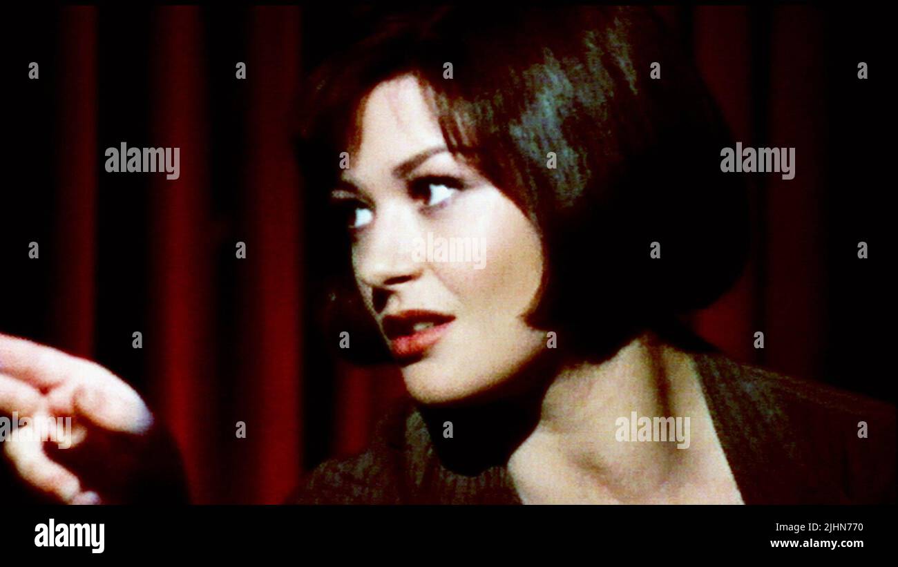 CATHERINE ZETA-JONES, CHICAGO, 2002 Stock Photo - Alamy
