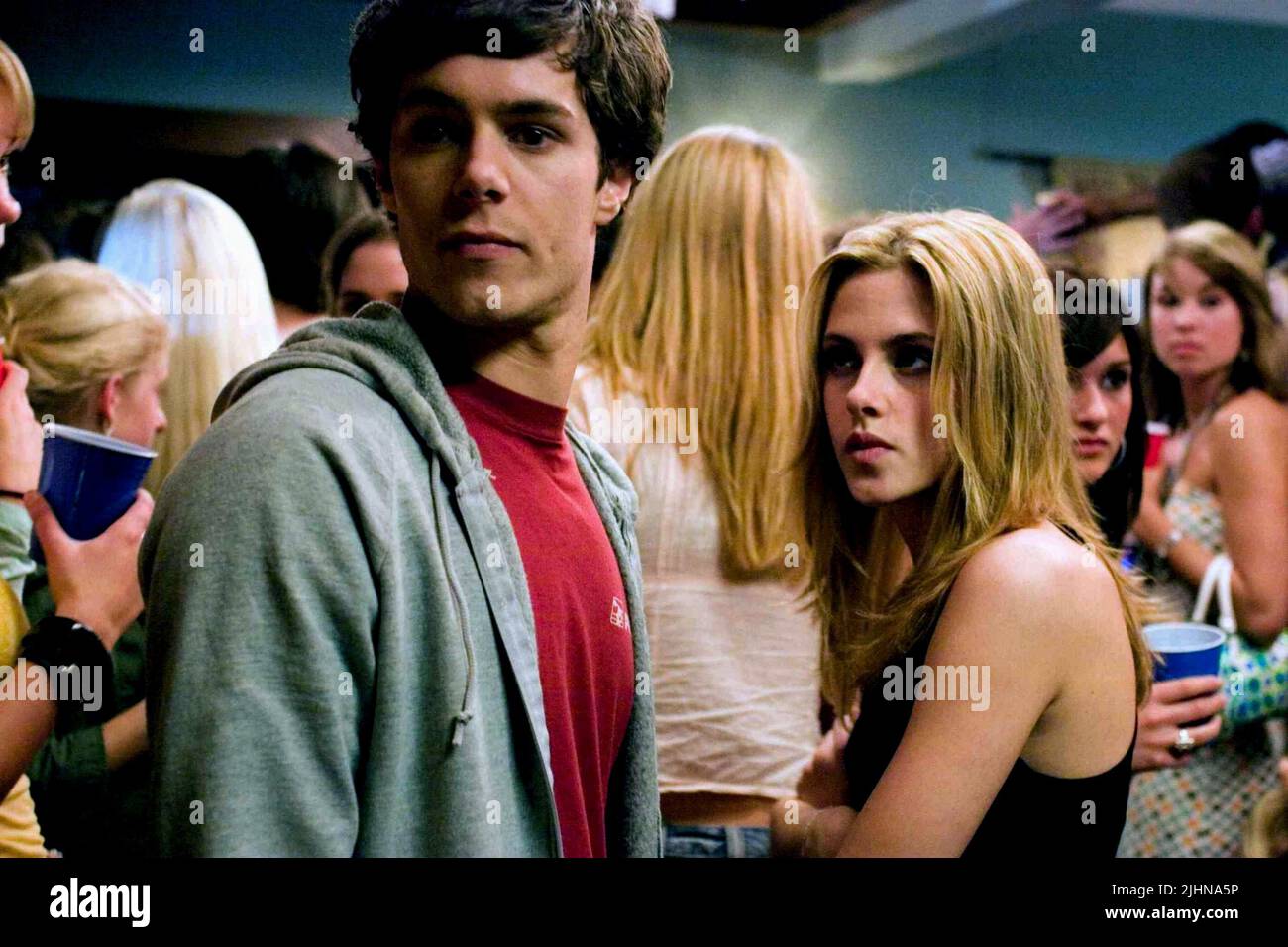 ADAM BRODY, KRISTEN STEWART, IN THE LAND OF WOMEN, 2007 Stock Photo - Alamy, image size:1300x956