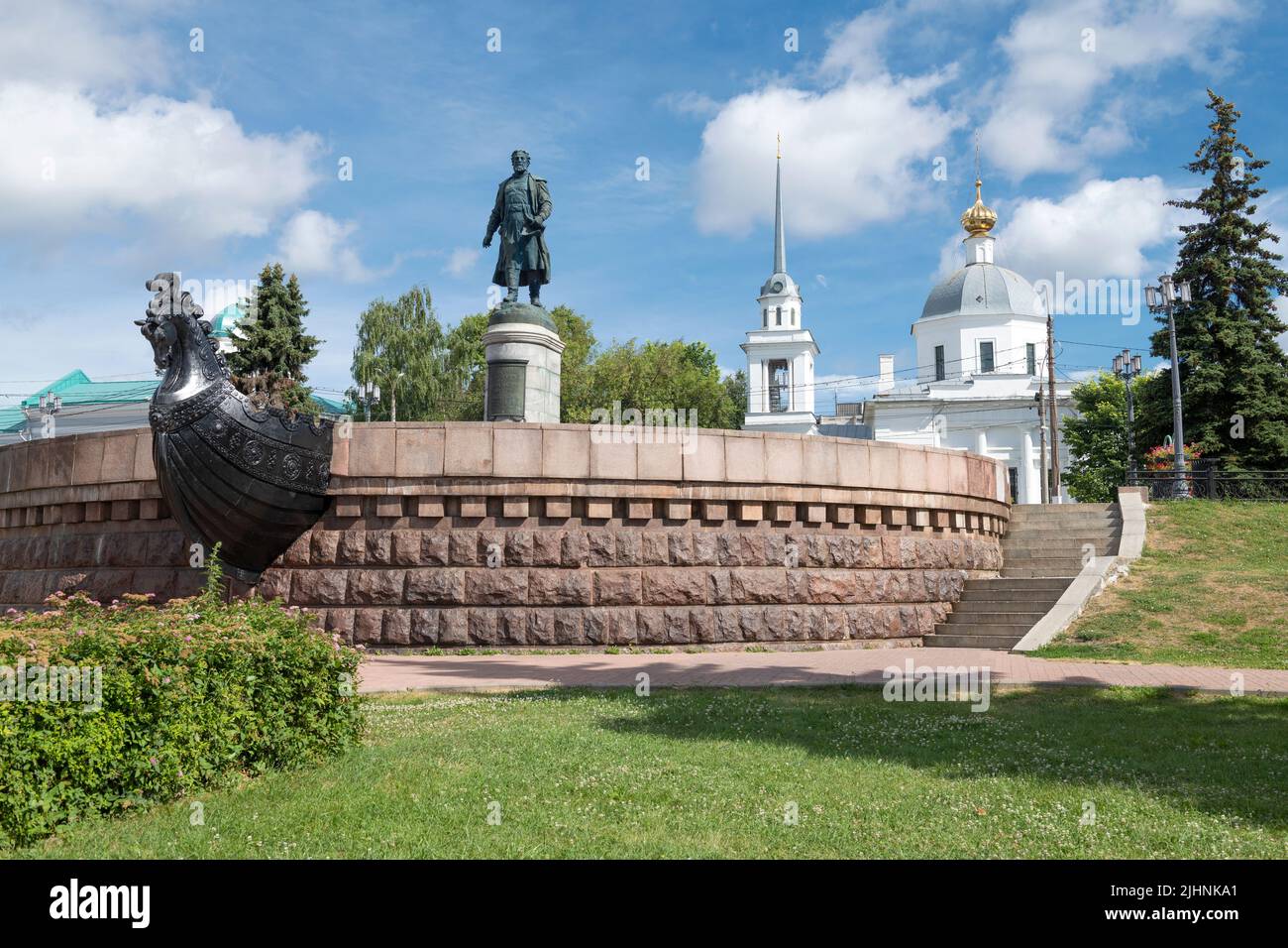 TVER, RUSSIA - JULY 15, 2022: At the monument to the Russian traveler Afanasy Nikitin on a sunny July day Stock Photo