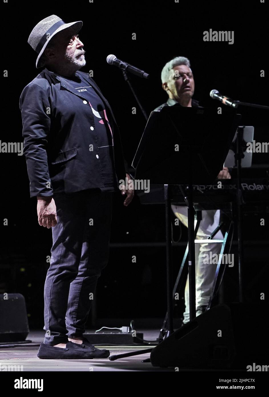 Vercelli, Italy. 19th July, 2022. A moment of the live show of the Italian comedian, stand-up comedian, actor and conductor Nino Frassica, accompanied by the music band 'Los Plaggers' Stock Photo