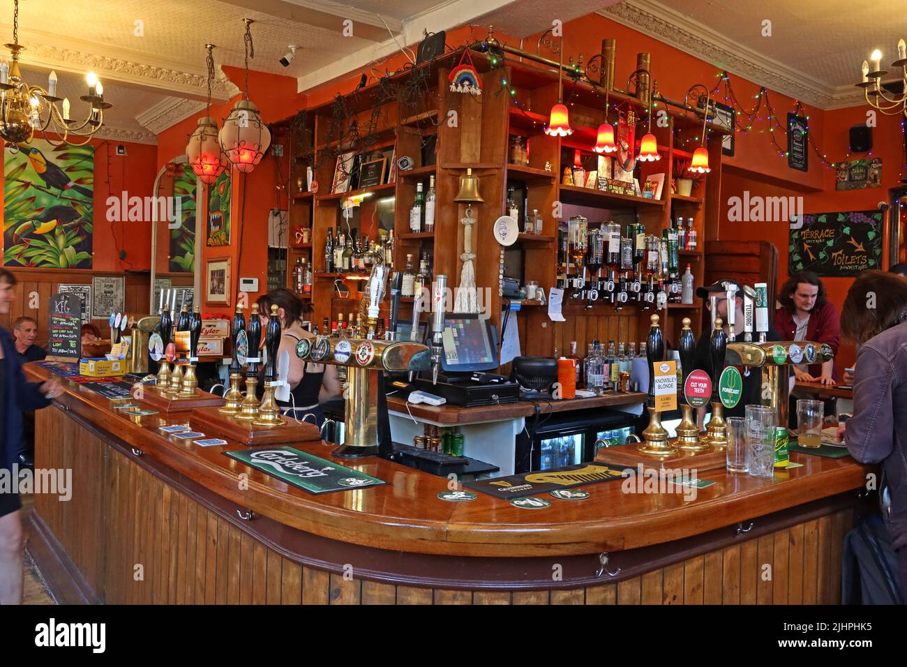 The Grapes pub interior, hand pulled beers, 60 Roscoe street , Liverpool, Merseyside, England, UK, L1 9DW Stock Photo