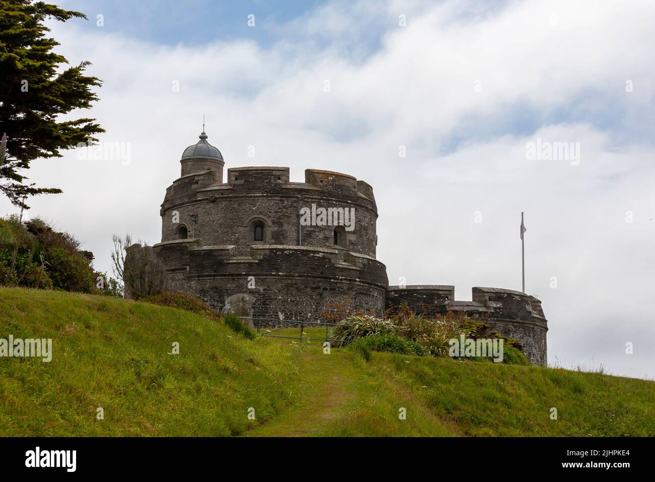 St. Mawes Castle: 16th century artillery fort guarding the anchorage of Carrick Roads, River Fal, Cornwall, UK Stock Photo