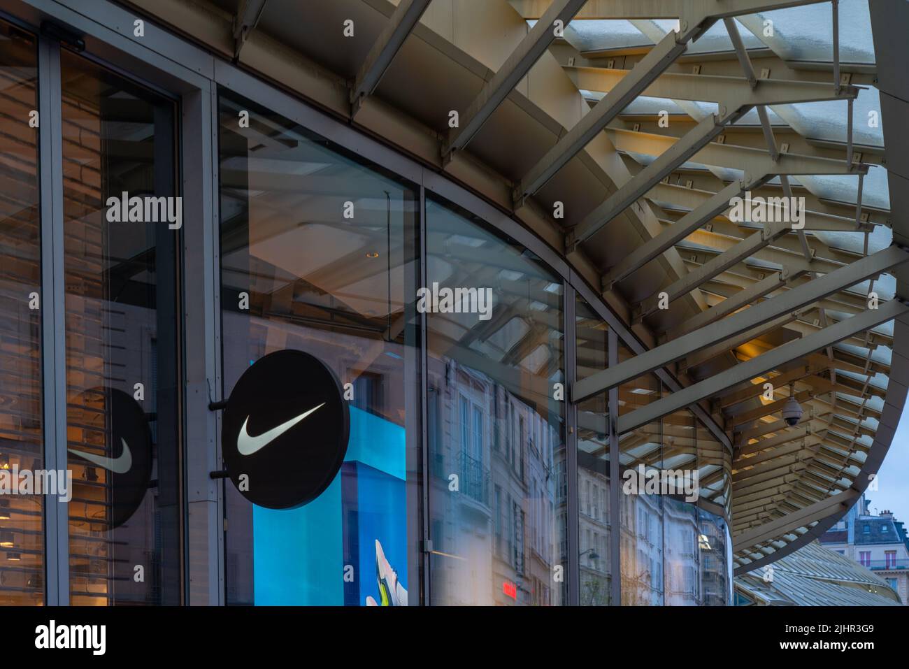 Nike logo hi-res stock photography and images - Page 3 - Alamy