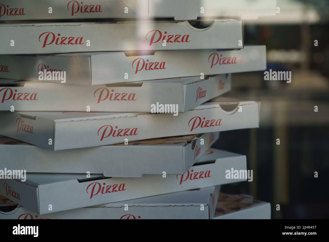 France, Ile de France region, Paris 15th arrondissement, boulevard du Montparnasse, pizza for takeaway, Stock Photo