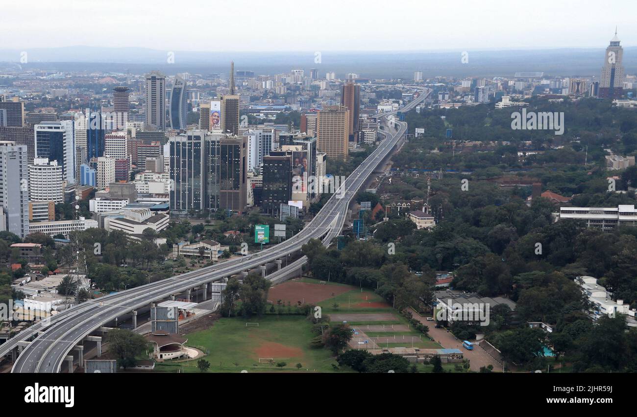 (220720) -- NAIROBI, July 20, 2022 (Xinhua) -- Photo taken on May 8, 2022 shows the Nairobi Expressway constructed by the China Road and Bridge Corporation (CRBC) in Nairobi, Kenya. (Xinhua/Dong Jianghui) Stock Photo