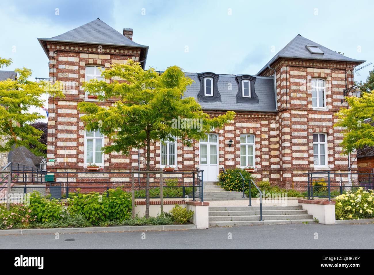 France, Normandy region, Seine-Maritime, Terroir de Caux, Saint-Victor l'Abbaye, town hall, Stock Photo