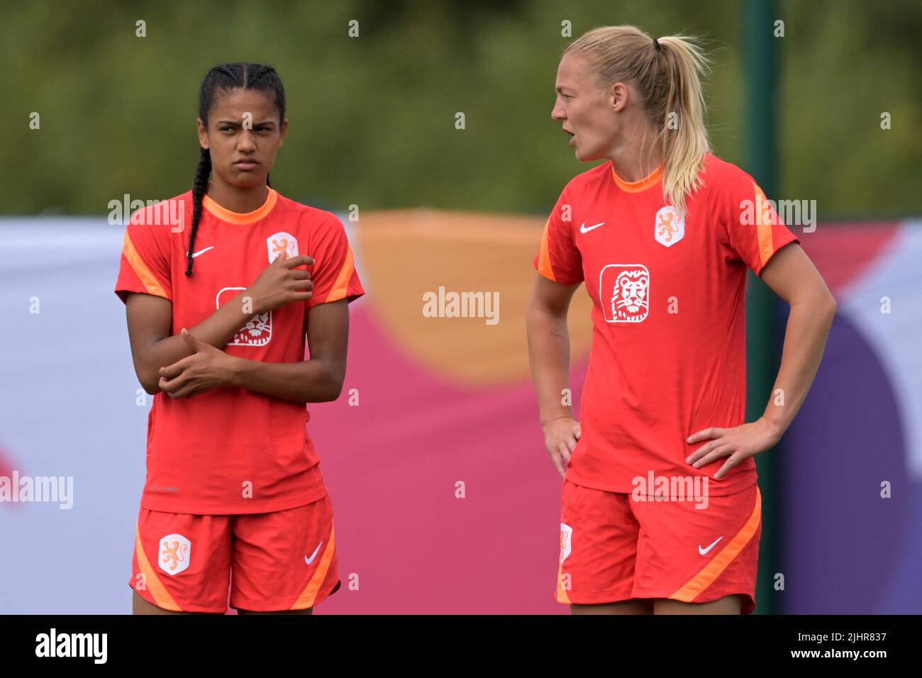 STOCKPORT - UK, 20/07/2022, (lr) Esmee Brugts of Holland women , Stefanie van der Gragt of Holland women during a training session of the Netherlands women's national team on July 20, 2022 at Stockport County FC in Stockport prior to the UEFA Women's EURO England 2022 game against France. ANP GERRIT VAN COLOGNE Stock Photo