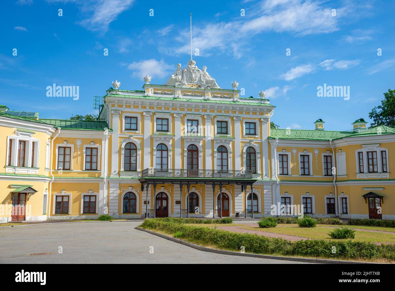 TVER, RUSSIA - JULY 15, 2022: The building of the ancient Imperial Travel Palace. Tver, Russia Stock Photo