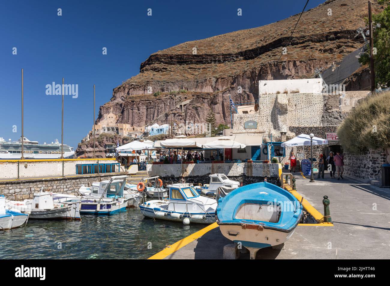 Old Port of Fira / Fira Skala used mainly by cruise ship passengers, Thira, Santorini, Greece, Europe Stock Photo