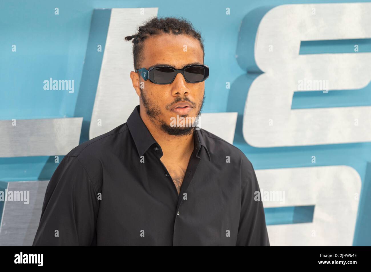 Bullet train movie 2022 hires stock photography and images Alamy