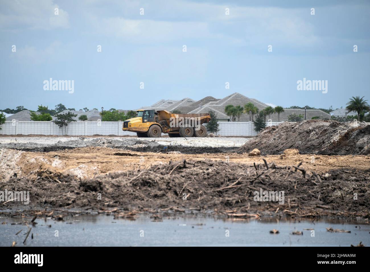 Dump Truck and Heavy Duty Construction Vehicles change the landscape of