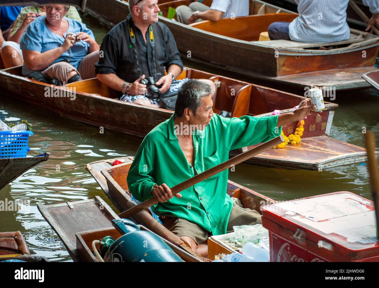Floating Market Bartender Stock Photo Alamy