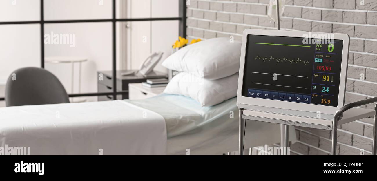 Modern heart rate monitor in hospital Stock Photo Alamy