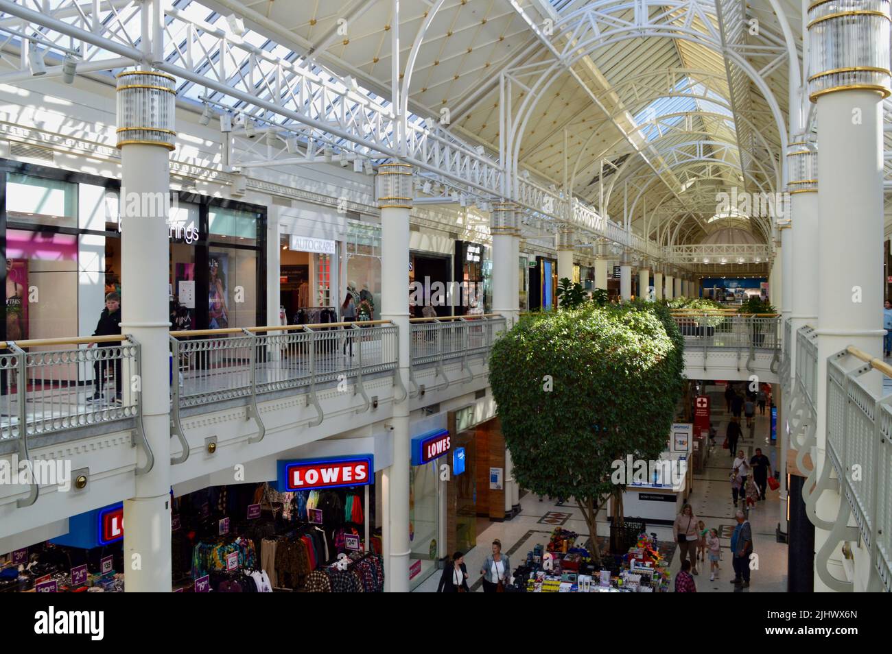 A view inside a shopping mall Stock Photo - Alamy