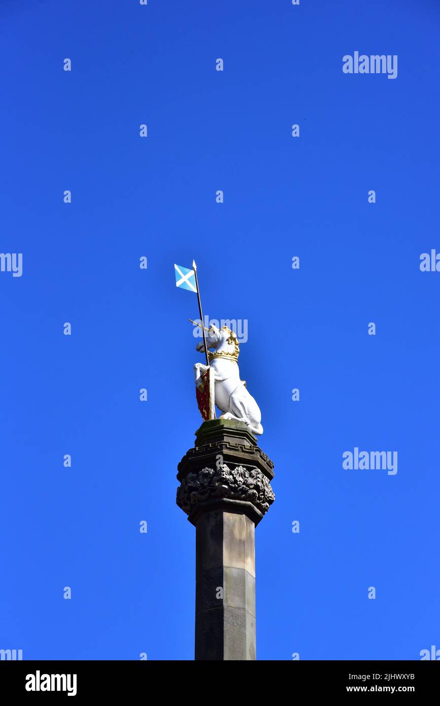 The Mercat Cross in Edinburgh in front of St Gilles Cathedral on the Royal Mile, Scotland, United Kingdom, Europe Stock Photo