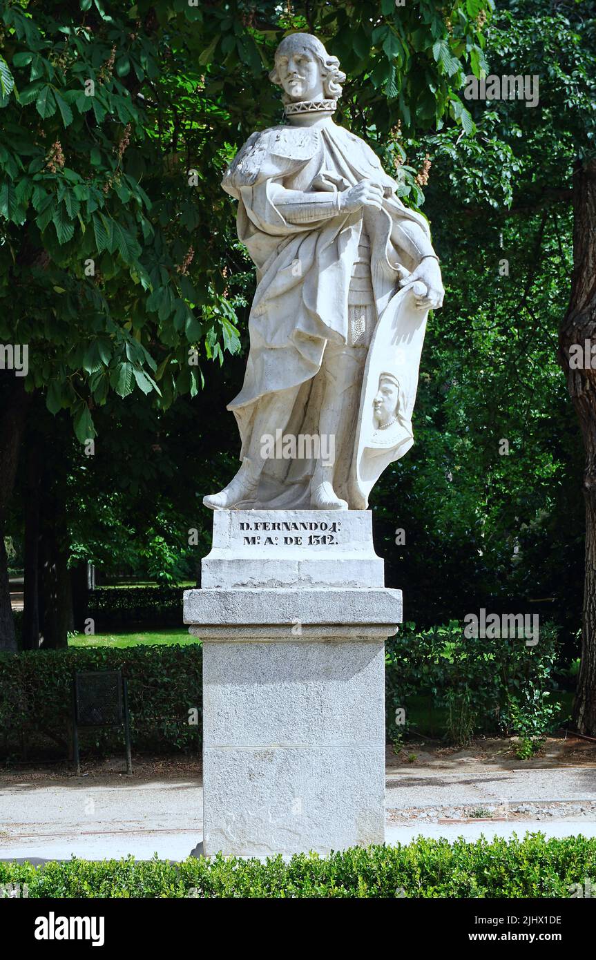 Statue of Ferdinand IV of Castile (1285-1312) King of Castile and León at the Buen Retiro Park,Parque del Buen Retiro in Madrid, Spain.El Retiro  first belonged to the Spanish Monarchy.Late 19th century it became a public park. Stock Photo