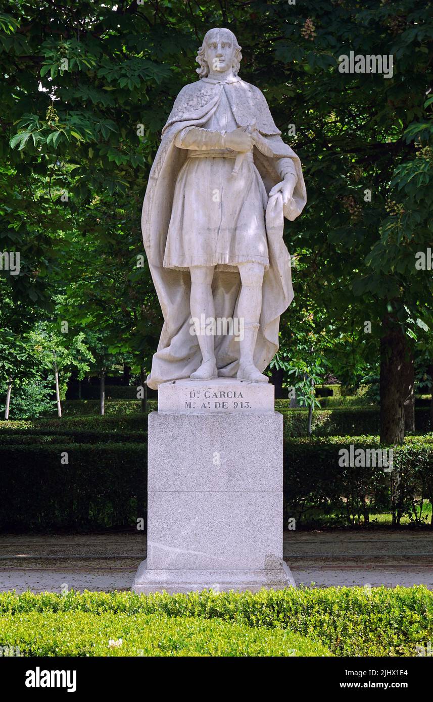 Statue of García I of León at the Buen Retiro Park,Parque del Buen Retiro in Madrid, Spain.El Retiro  first belonged to the Spanish Monarchy.Late 19th century it became a public park. Stock Photo
