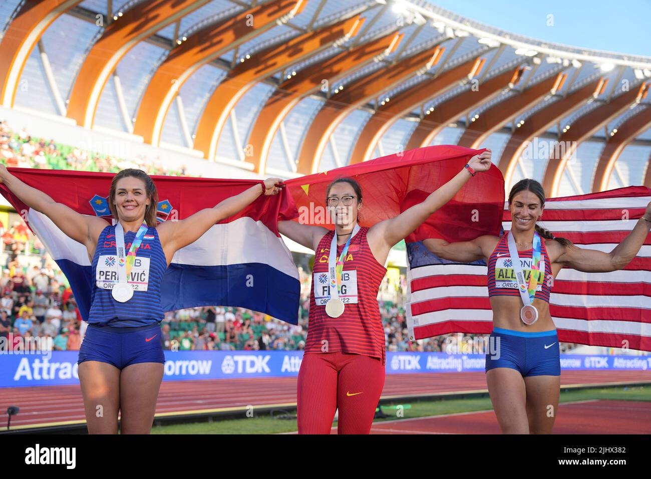 Eugene, USA. 20th July, 2022. Sandra Perkovic of Croatia, Feng Bin of