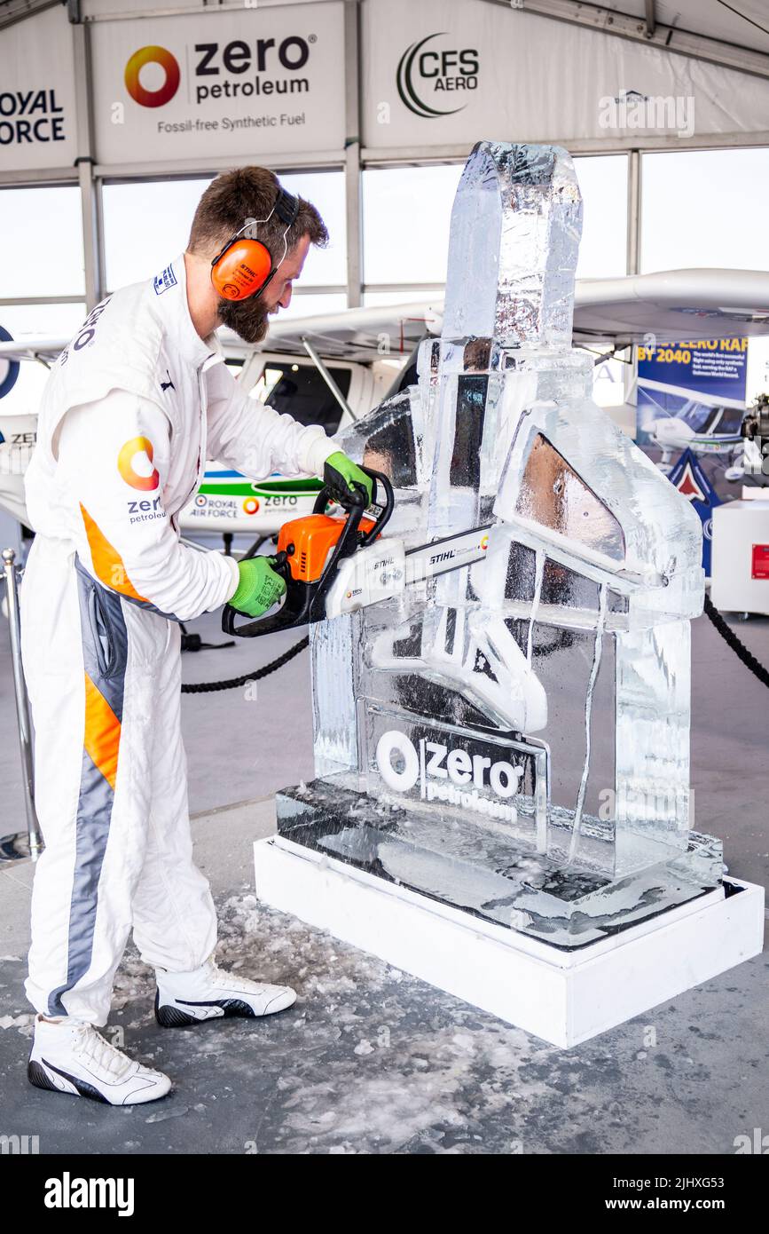 Ice sculpture underway at Farnborough International Airshow 2022 for Zero Petroleum promotion Stock Photo