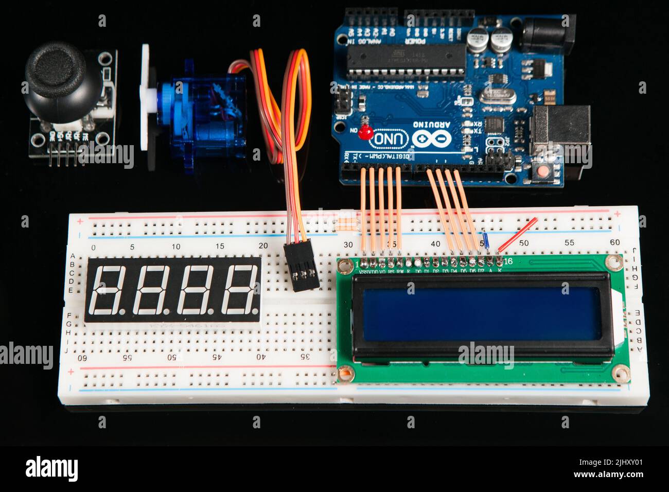 Arduino UNO board with electronic components Stock Photo - Alamy
