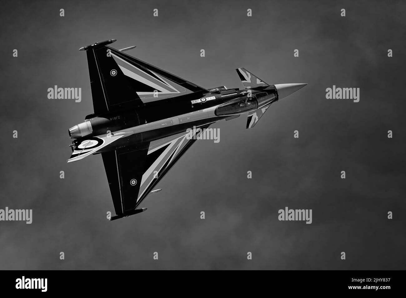 Eurofighter typhoon aircraft fairford Black and White Stock Photos ...