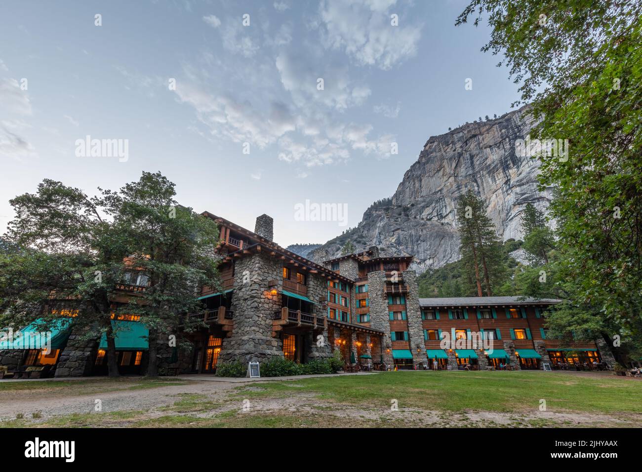 The Ahwahnee grand hotel, Yosemite Valley, Yosemite National Park