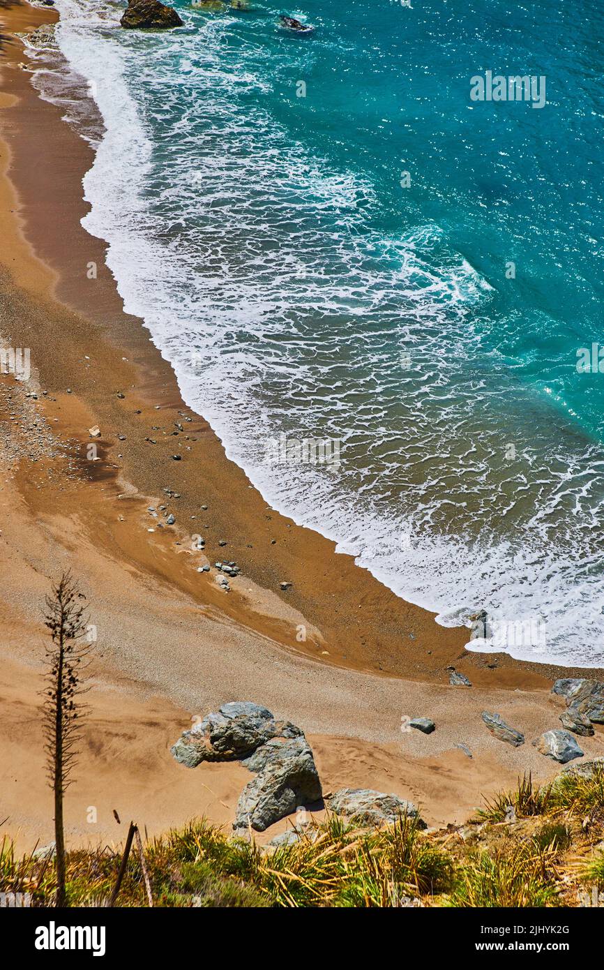 Beautiful beach rocks turquoise hi-res stock photography and images - Alamy