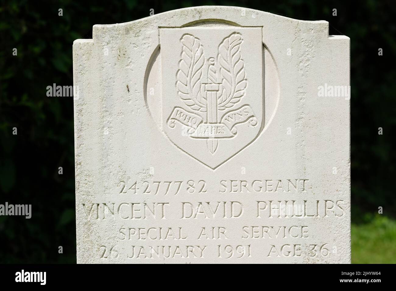 Headstone of Sergeant Vincent David Phillips of 22 SAS  - Special Air Service Regiment in St Martins churchyard in Hereford UK Stock Photo