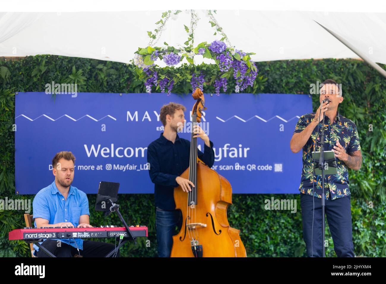 EDITORIAL USE ONLY Matthew Vankan performs at the opening of this year's Summer in the Square at Grosvenor Square in Mayfair, London. Picture date: Thursday July 21, 2022. Stock Photo