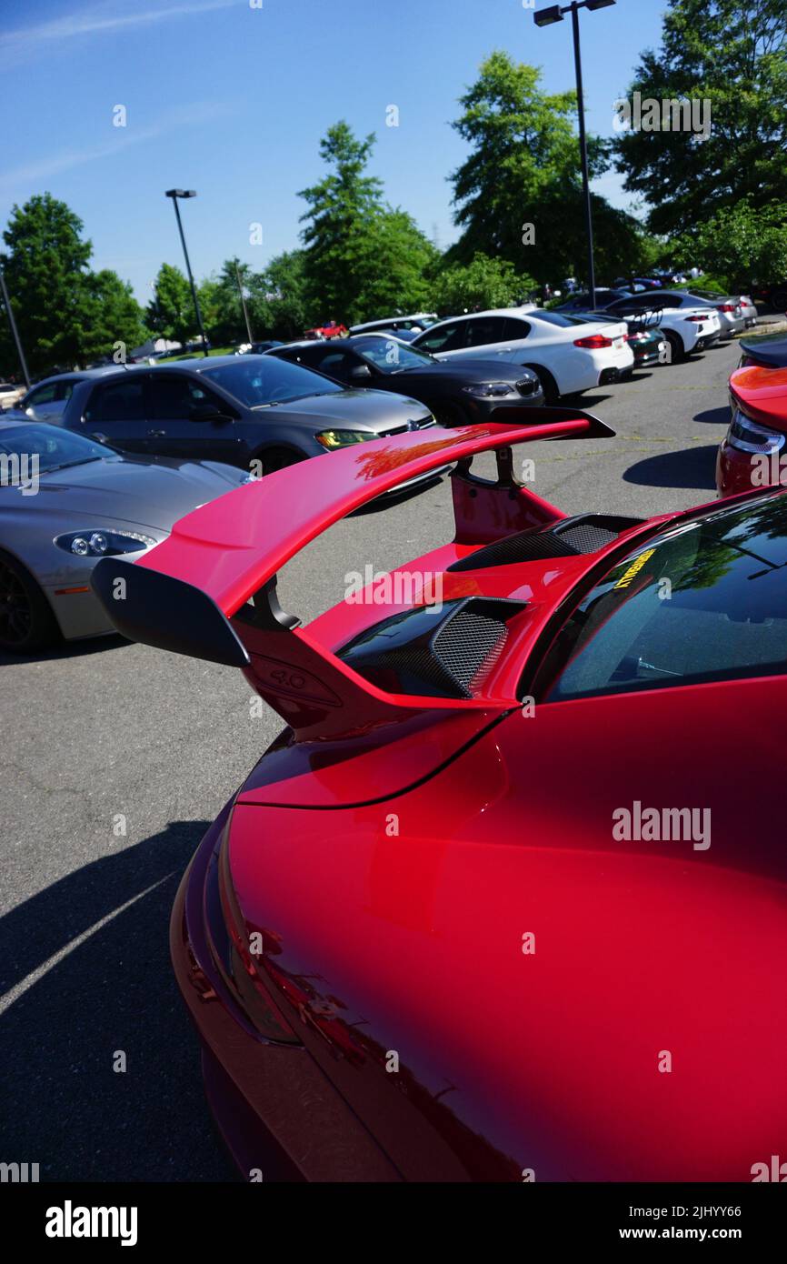 Porsche wing hi-res stock photography and images - Alamy