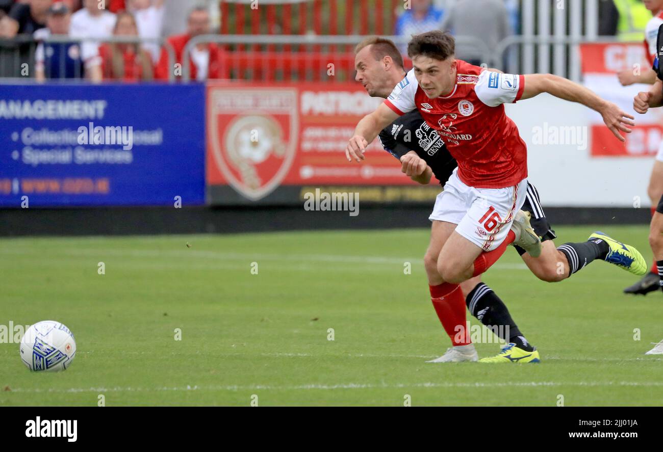 St Patrick's Athletic's Adam O’Reilly and Mura's Matic Marusko battle for the ball during the UEFA Europa Conference League second qualifying round first leg match at Richmond Park, Dublin. Picture date: Thursday July 21, 2022. Stock Photo
