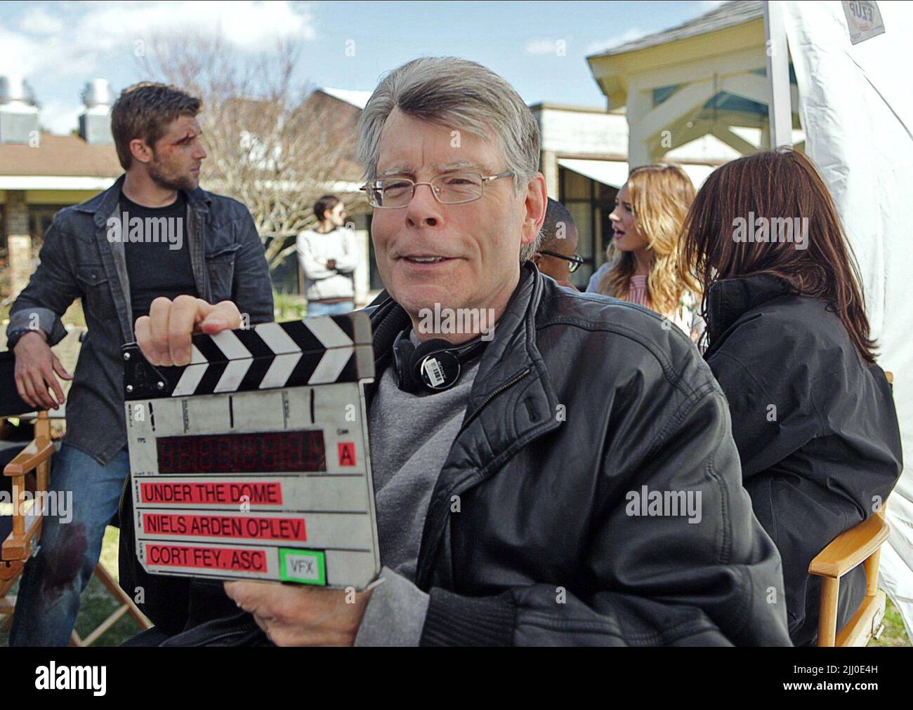 UNDER THE DOME, 2013, STEPHEN KING Stock Photo - Alamy