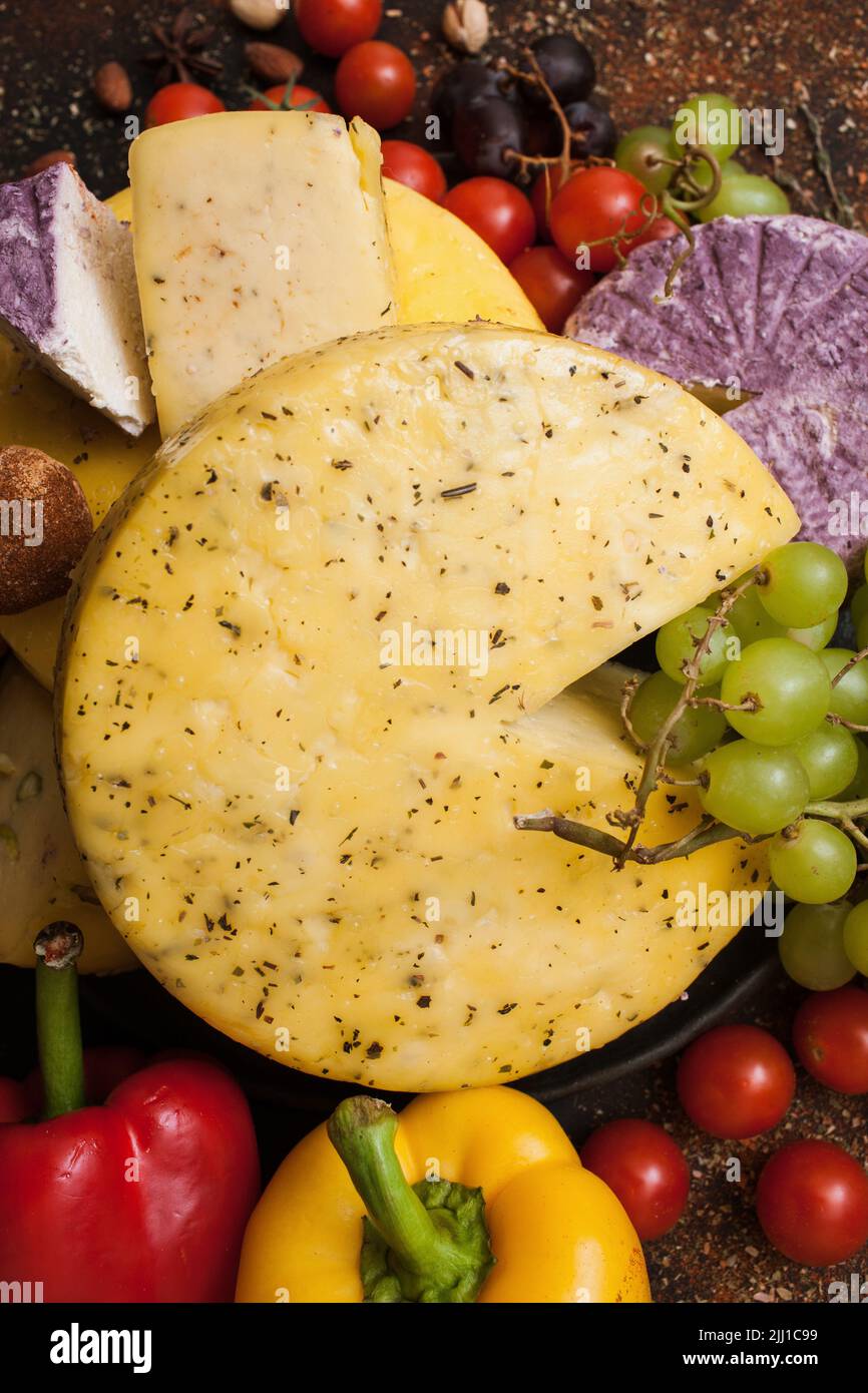 Pistachio cheese ball hi-res stock photography and images - Alamy