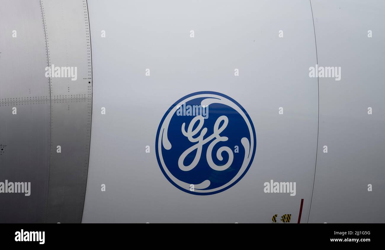 Farnborough International Airshow, 18 July 2022, Hampshire, England, UK. Closeup of General Electric GE9X high bypass turbofan engine pod on the Boeing 777X demonstrator at the Trade Airshow. Stock Photo