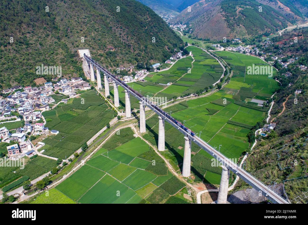 Dali ruili railway hi-res stock photography and images - Alamy