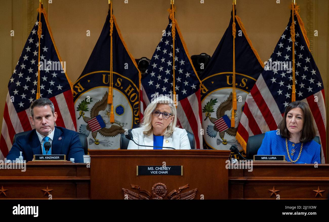 Liz cheney adam kinzinger january 6 hi-res stock photography and images ...