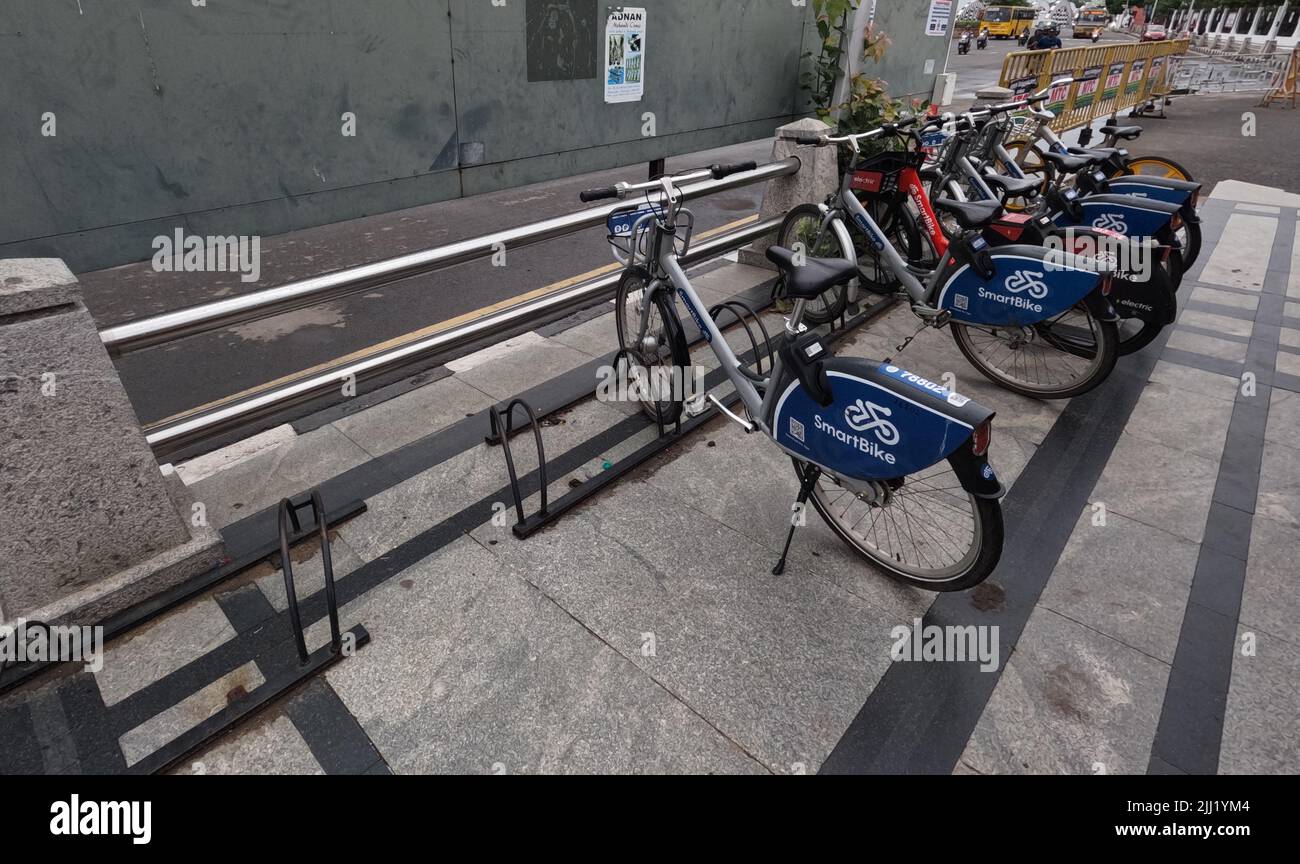 Smart bike cheap station near me