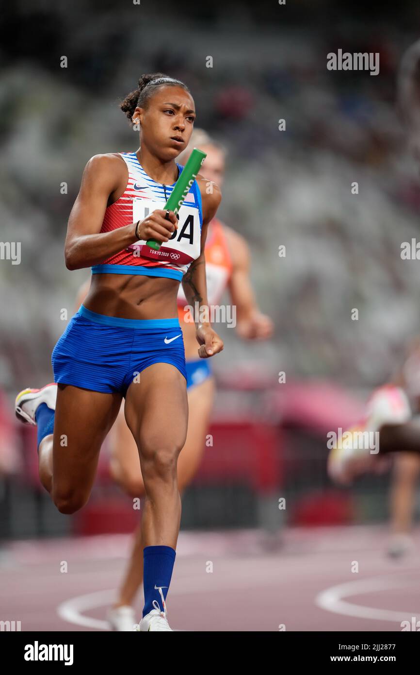 Kaylin Whitney participating in the 4x400 meter relay at the 2020 Tokyo