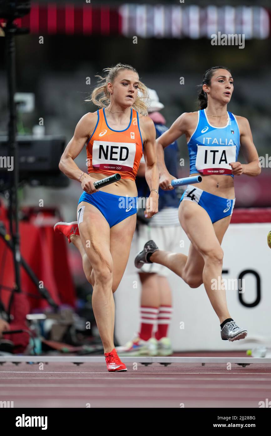 Lisanne De Witte Participating In The 4x400 Meter Relay At The 2020 lisanne-de-witte-participating-in-the-4x400-meter-relay-at-the-2020